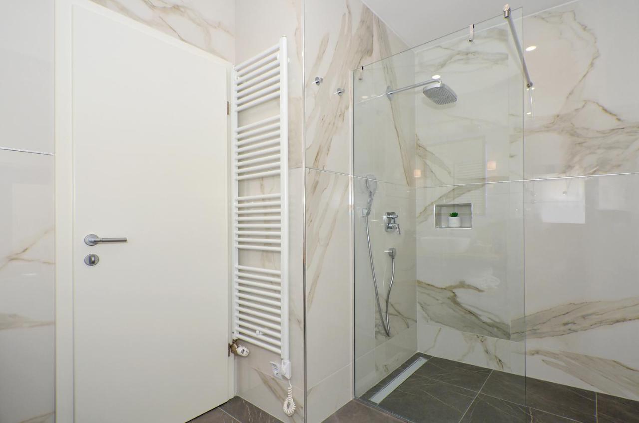 Rooms Valery Split Exterior photo