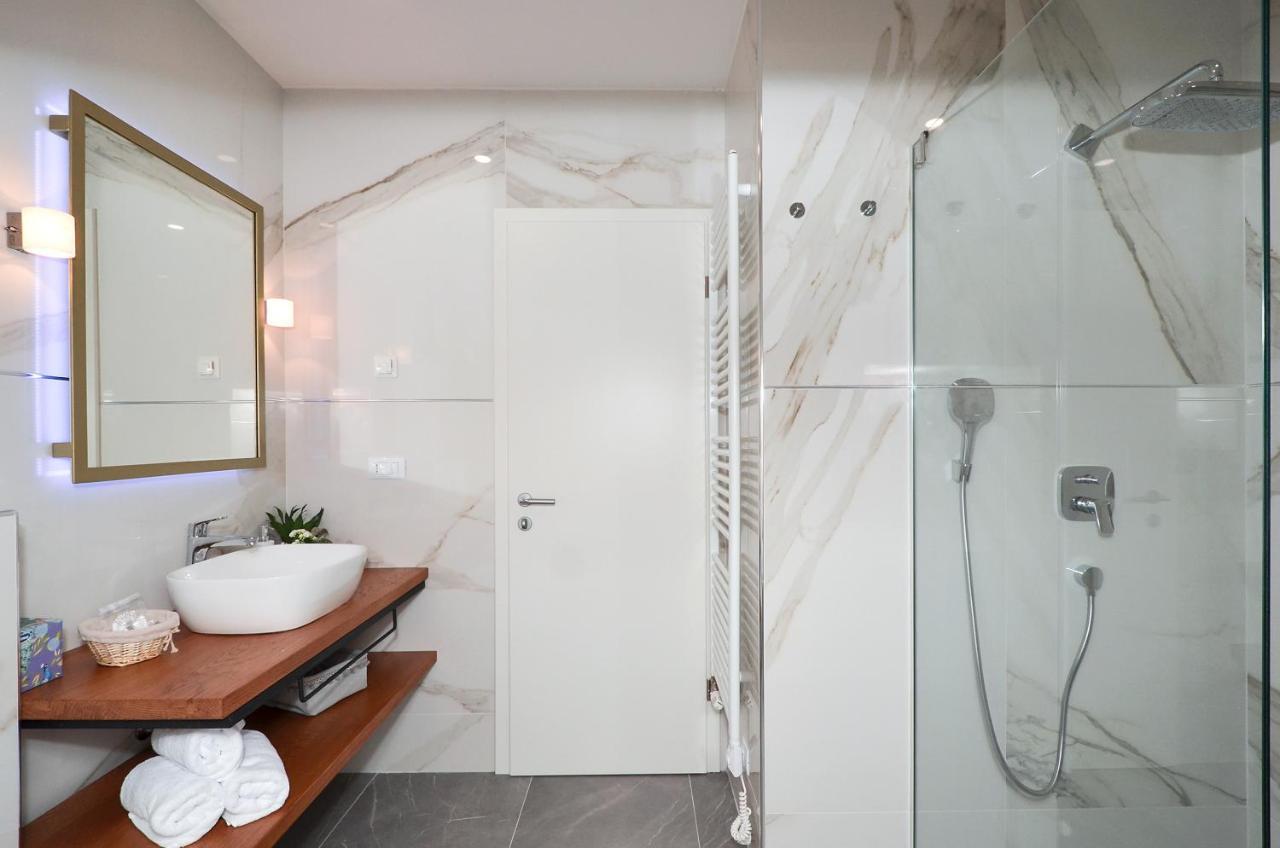 Rooms Valery Split Exterior photo