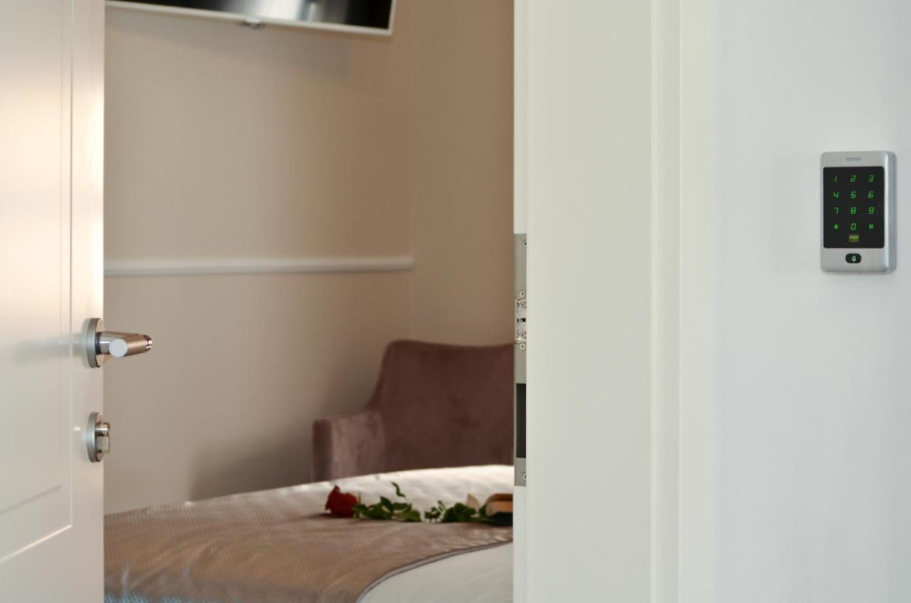 Rooms Valery Split Exterior photo